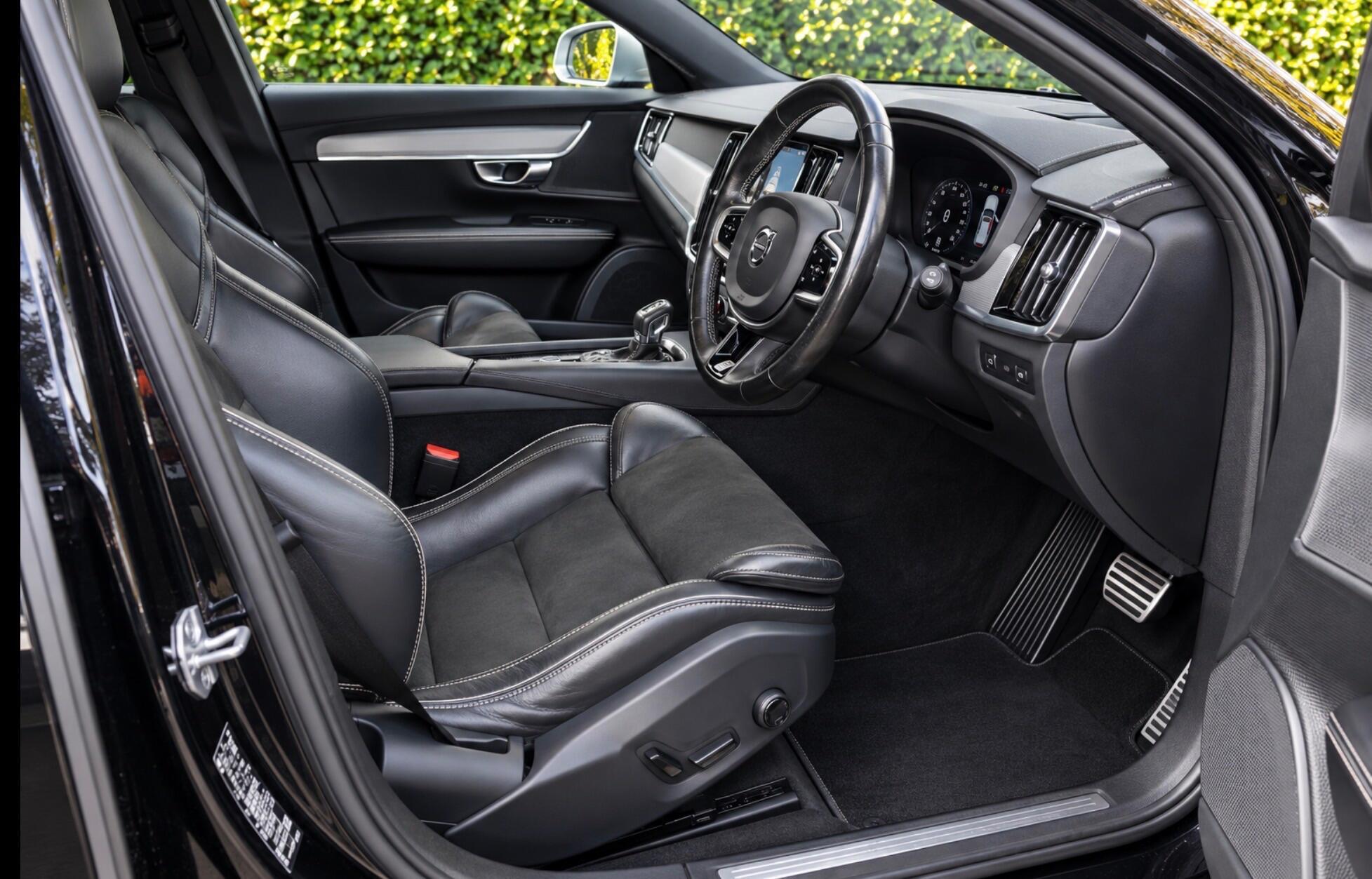2018 Volvo V90 — photo 14